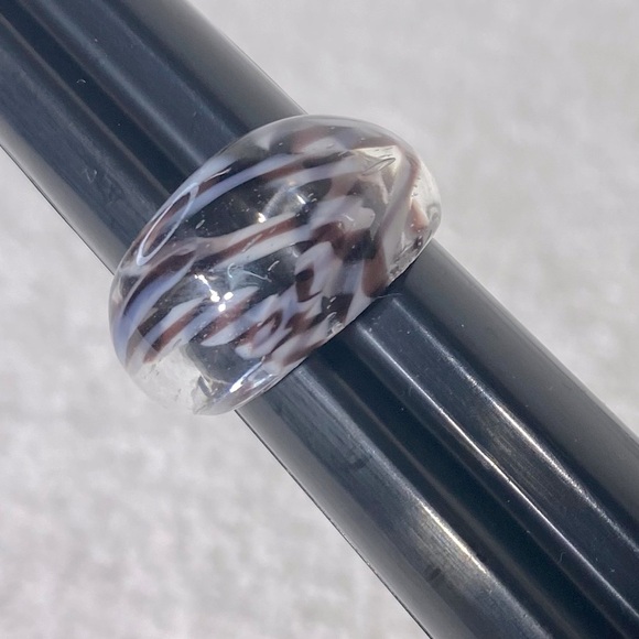 Vintage Art Glass Handmade Burgundy White Band Ring - Picture 12 of 12